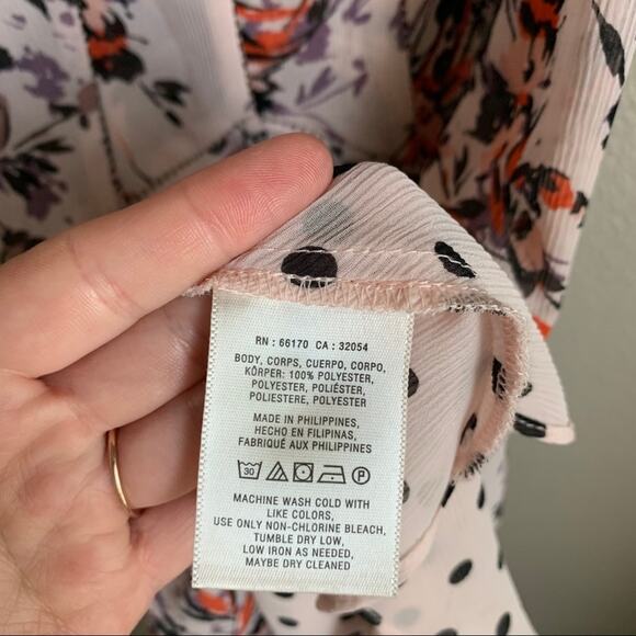 Anthropologie Vanessa Staring At Stars Pink Floral Flowy Tank Top Size XS - Picture 5 of 6